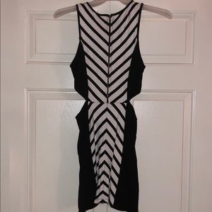 WHITE AND BLACK DRESS🖤